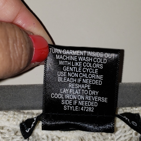 United States Sweaters Cream and Gold (A125) - Picture 5 of 6